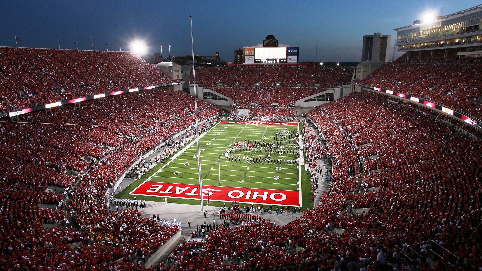 开云体育官网登入-德甲激烈战局，数据解读中场调控与场上战术的配合妙用，中场控制